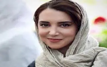 تیپ و ظاهر سحر جعفری جوزانی در باغچه منزلشان