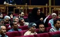 انتقاد تند سهامدار ایران خودرو از وزیر صمت: "بازار را کنترل کنید، نه قیمت خودرو را!"
