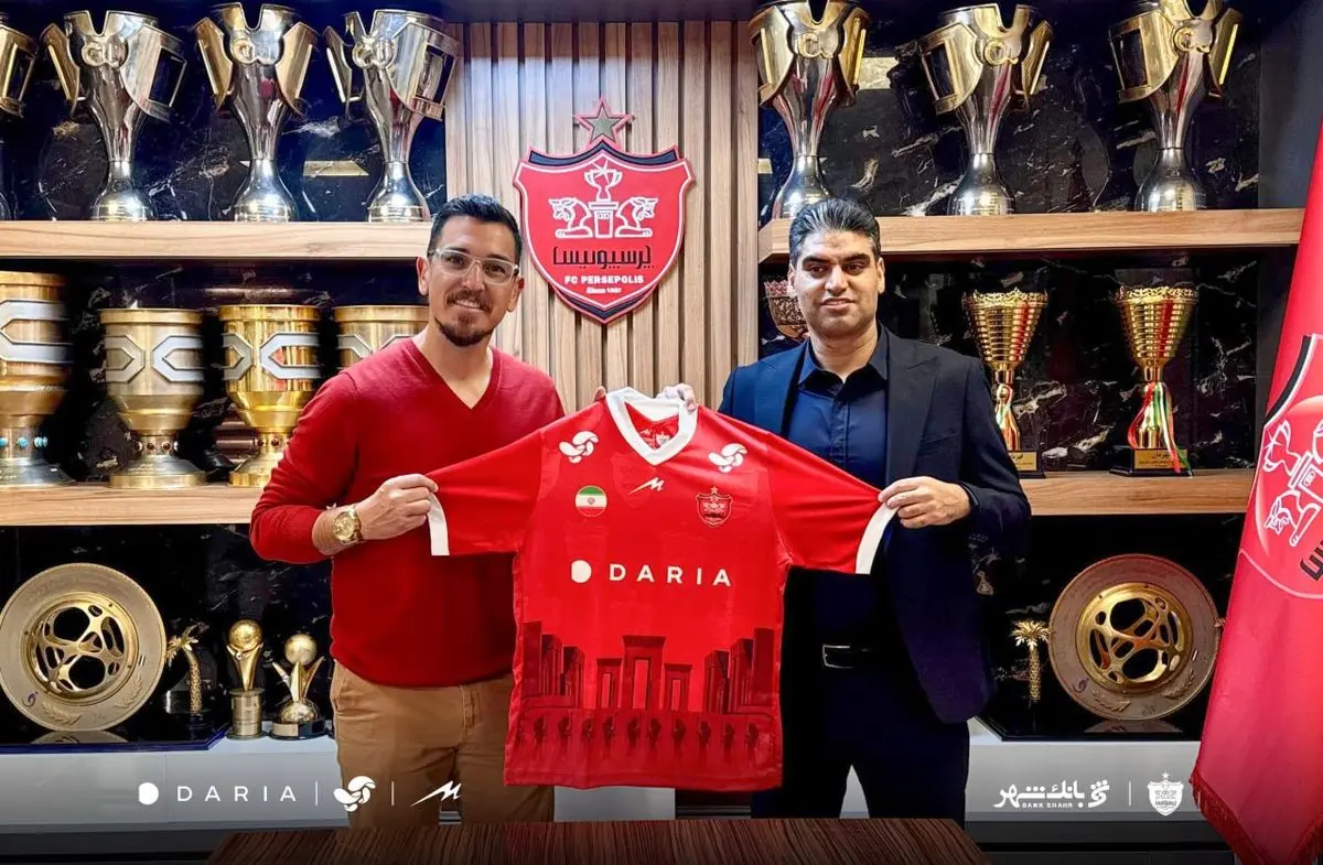 «جولیانو والیم» با پرسپولیس قرارداد بست