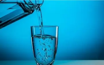 اول صبح آب ولرم بنوشید

