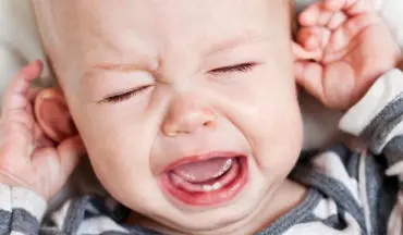 چرا گوش کودکان و نوزادان عفونت می‌کند؟