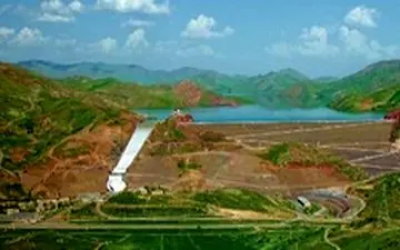 تصاویری ناب از سر ریز شدن سد زیبای گاوشان کردستان