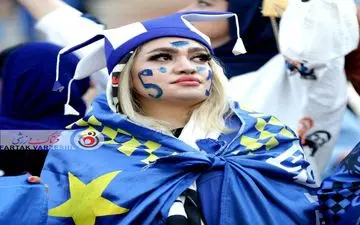 روانه شدن اشک‌های دختر آبی دل در ورزشگاه آزادی+ عکس