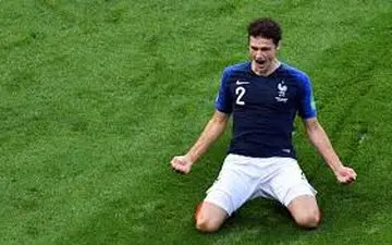 مدافع تیم ملی فرانسه به بارسلونا پیشنهاد شد