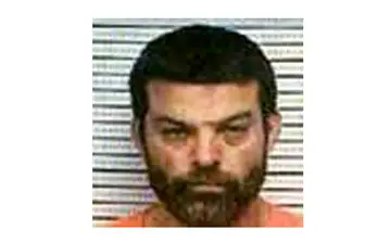 کارگردان تلویزیونی مرا به آتلیه اش برد و درخواست شرم آور کرد که....