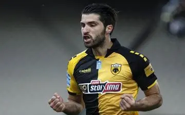 نیمکت نشینی انصاری فرد در دیدار آک آتن مقابل پانایتولیکوس