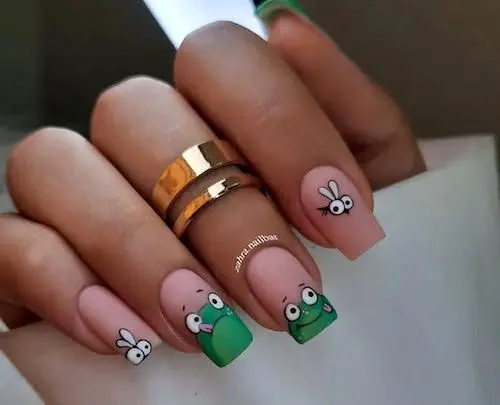 ناخن‌های عروسکی
