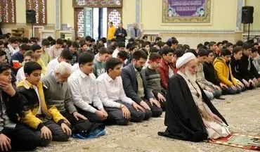 گزارش تصویری/ برگزاری "جشن تکلیف" دانش‌آموزان پسر در مسجد النبی کرمانشاه
