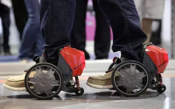 کفش‌های موتور دار، وسیله نقلیه جدید شما+فیلم