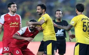 سلیمی: مقابل پرسپولیس دو تیم فوق‌العاده داشتیم/ سپاهان امتیازهایش را در زمین می‌گیرد 