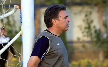  مهاجم سابق پرسپولیس برای جواد زرینچه سنگ تمام گذاشت