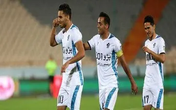 چراغ سبز ستاره جذاب به استقلال