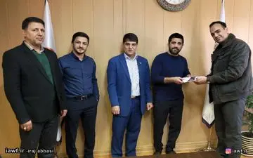  رونمایی از کتاب مکالمات معتبر کشتی به زبان انگلیسی در محل فدراسیون کشتی