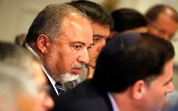 لیبرمن امروز درباره آتش‌بس در غزه تصمیم می‌گیرد