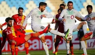  لیگ برتر فوتبال| تساوی فولاد خوزستان و ذوب‌آهن در نیمه نخست