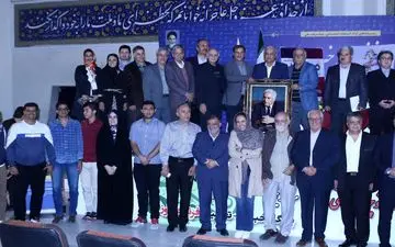 پاسداشت نیم قرن تلاش در عرصه ورزش و رسانه؛ تجلیل از استاد منوچهر زندی 