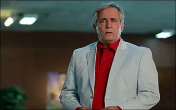  دیدار بازیگر مطرح سینما با علی دایی در زمین فوتبال/عکس 