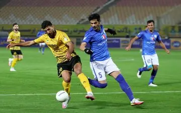 
لغو حضور تماشاگران در دیدار نفت آبادان و سپاهان
