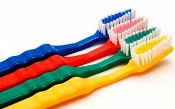 بهترین زمان برای مسواک زدن / چند بار در روز مسواک بزنیم؟