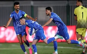 آسانی حکم نجات استقلال را امضا کرد