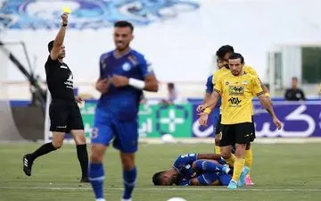 سلیمانی: پنالتی استقلال گرفته نشد/ داور باید به ساپینتو تذکر می‌داد