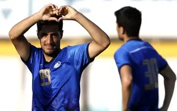 ستاره استقلال در نیم فصل دوم لژیونر می‌شود/ فتح الله به فکر پرداخت بدهی ها!