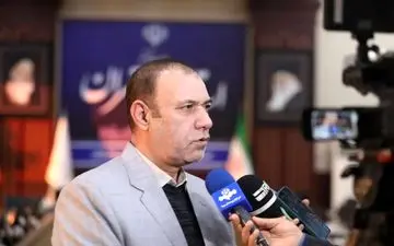 فرماندار تهران: پرچم، نمادی از عزت و اتحاد  ملی است