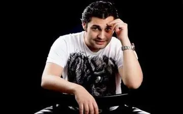 آقای بازیگر به بدرقه شهید حججی رفت/عکس