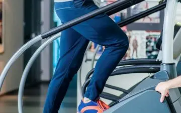 از پله نترسید! شرط سالم ماندن مفاصل در پله‌نوردی چیست؟