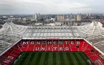 
پیشنهاد میلیاردی قطری‌ها برای خرید منچستریونایتد چقدر است؟ 