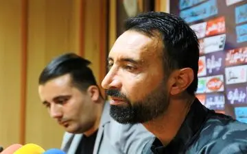 اعلام زمان نشست خبری سرمربیان هوادار و پیکان 
