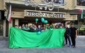 حواشی دیدار ذوب‌آهن و پرسپولیس| حضور هواداران 2تیم پشت درهای فولادشهر