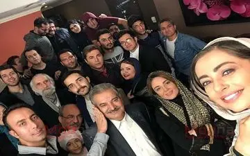 سلفی نفیسه روشن و بازیگران و عوامل سریال «بهترین نقش زندگی» (عکس)