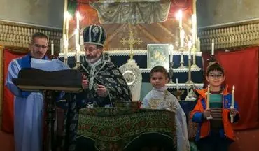 ارامنه، آیین غسل تعمید در شیراز برگزار کردند
