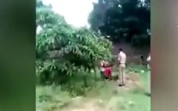 دستگیری پدر حین زنده به گور کردن فرزندش!