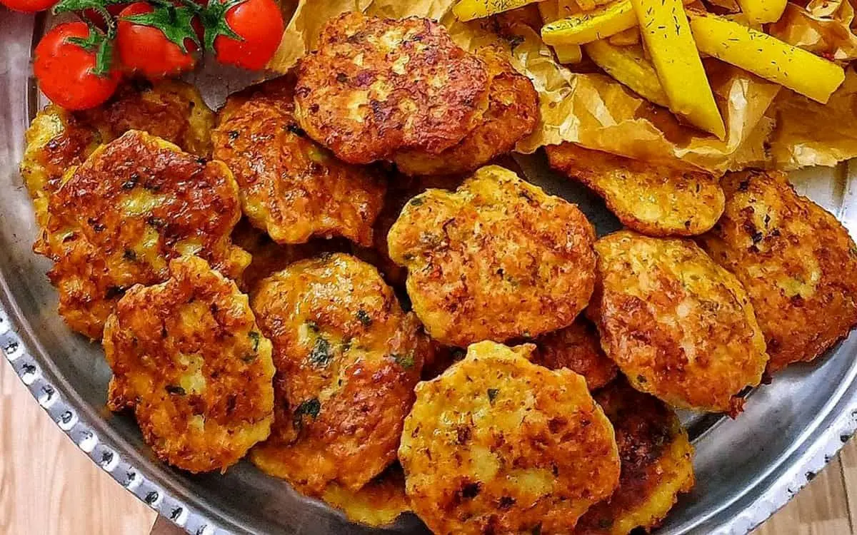 طرز تهیه کتلت مرغ ترد و خوشمزه با طعمی متفاوت