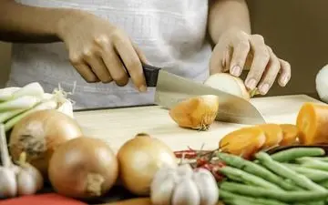 پیاز برای سوزش سر دل و گاز معده مفید است؟