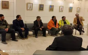 گزارش تصویری مراسم اختتامیه نمایشگاه گروهی کاریکاتور (محیط پاک با سبز قامتان نارنجی پوش) 