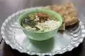 طرز تهیه آش رشته با ماست و کشک؛ غذای سنتی شمالی با طعمی بی‌نظیر