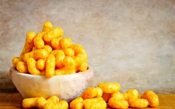 طرز تهیه پفک خانگی ترد و خوشمزه بدون مواد افزودنی