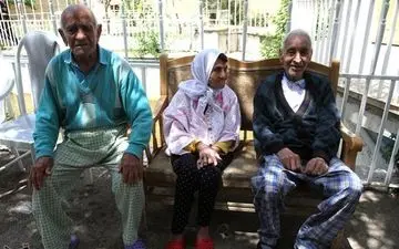 بازنشستگان جامانده از دریافت مرحله دوم همسان‌سازی حقوق با چه شماره‌ای تماس بگیرند؟! 