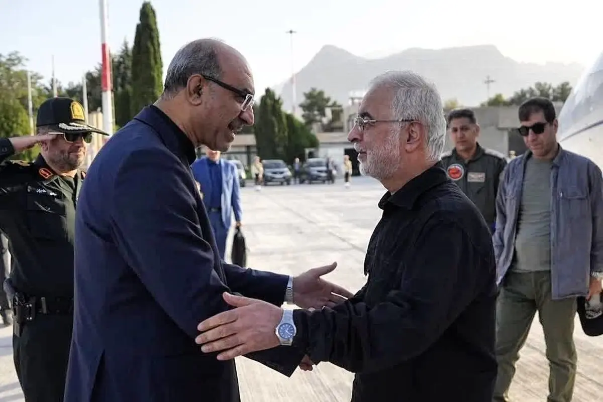 ورود وزیر کشور و معاون اجرایی رئیسجمهور به کرمانشاه