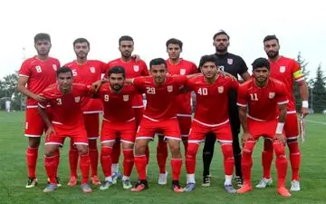  حاشیه دیدار نفت مسجدسلیمان - تراکتورسازی / تراکتورسازان با ۳ بازیکن ذخیره به مصاف نفت رفتند! + عکس 