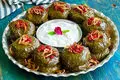 طرز تهیه دلمه برگ مو پاییزی؛ طعمی ماندگار با سبزیجات معطر