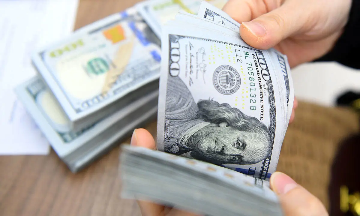 بازار ارز در وضعیت اشباع خرید/ قیمت دلار تغییر فاز داد؟