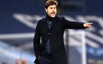 بعد از زیدان چه کسی گزینه اول رئال بود؟