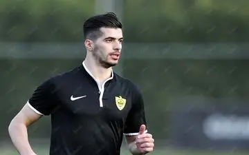 قرارداد عزت‌اللهی رسماً تمدید شد/ تعهد ۲.۵ ساله هافبک ایرانی به روستوف 