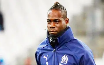 تمسخر رونالدو توسط ستاره جنجالی فوتبال ایتالیا + عکس