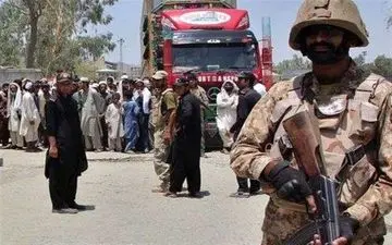 "افغانستان" 49 زندانی پاکستانی را به دولت اسلام‌آباد تحویل داد