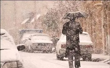 بارش برف و باران در بیشتر استان های کشور/ هراز همچنان پرترافیک